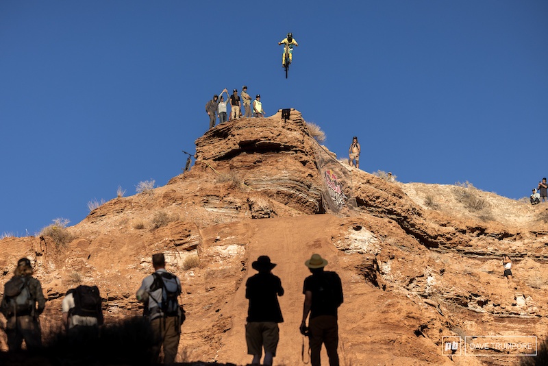 Adolf Silva Crash at Red Bull Rampage: Incident Analysis img_0_1760944876